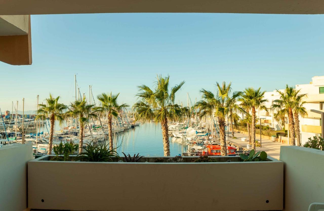 Studio 4 People - Christmas Market - Port - Beach Le Barcares Exterior photo